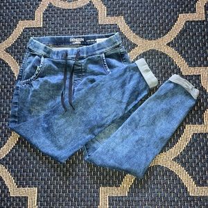 Denizen from Levi’s low rise joggers
